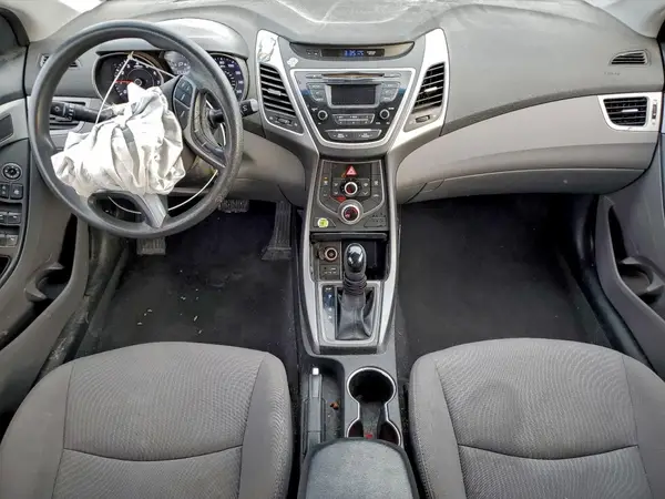 5NPDH4AE8GH714306 2016 HYUNDAI ELANTRA - Image 8