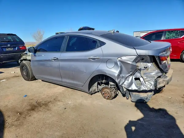 5NPDH4AE8GH714483 2016 HYUNDAI ELANTRA - Image 2
