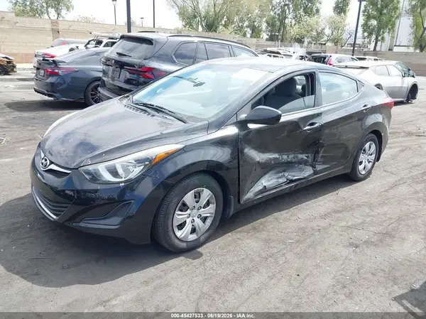 5NPDH4AE8GH714595 2016 HYUNDAI ELANTRA - Image 2