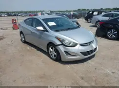 5NPDH4AE8GH715813 2016 HYUNDAI ELANTRA
