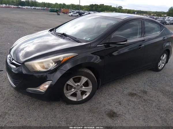 5NPDH4AE8GH716279 2016 HYUNDAI ELANTRA - Image 2