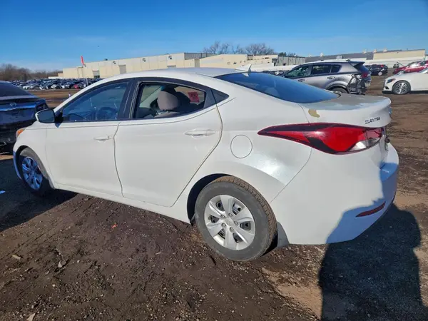 5NPDH4AE8GH719411 2016 HYUNDAI ELANTRA - Image 2