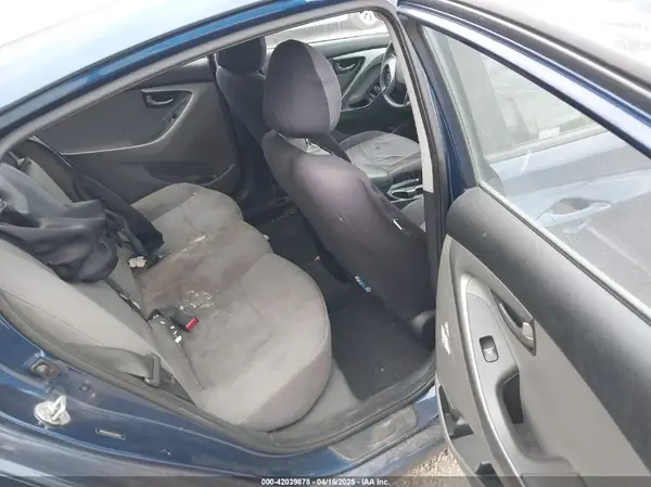 5NPDH4AE8GH720817 2016 HYUNDAI ELANTRA - Image 8