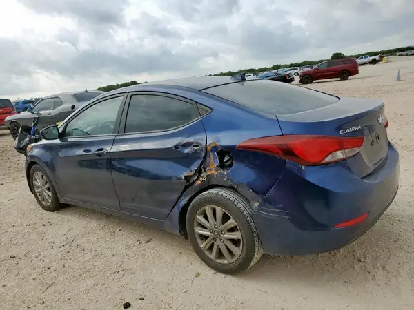 5NPDH4AE8GH722440 2016 HYUNDAI ELANTRA - Image 2