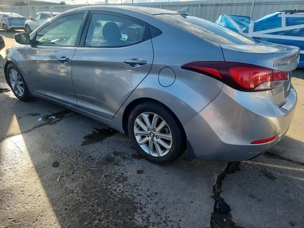 5NPDH4AE8GH722633 2016 HYUNDAI ELANTRA - Image 2