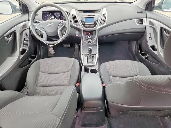 5NPDH4AE8GH724849 2016 HYUNDAI ELANTRA - Image 8