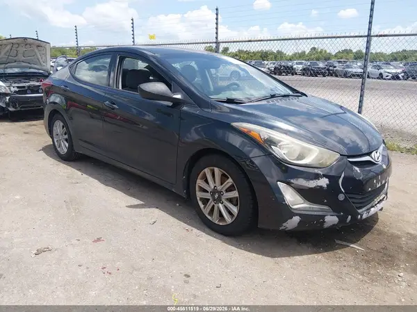 5NPDH4AE8GH725029 2016 HYUNDAI ELANTRA - Image 1