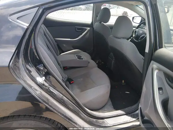 5NPDH4AE8GH725029 2016 HYUNDAI ELANTRA - Image 8