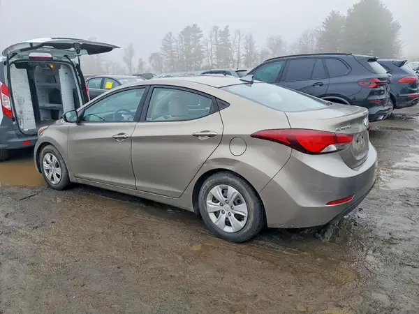 5NPDH4AE8GH726746 2016 HYUNDAI ELANTRA - Image 2
