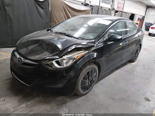 5NPDH4AE8GH728562 2016 HYUNDAI ELANTRA - Image 2