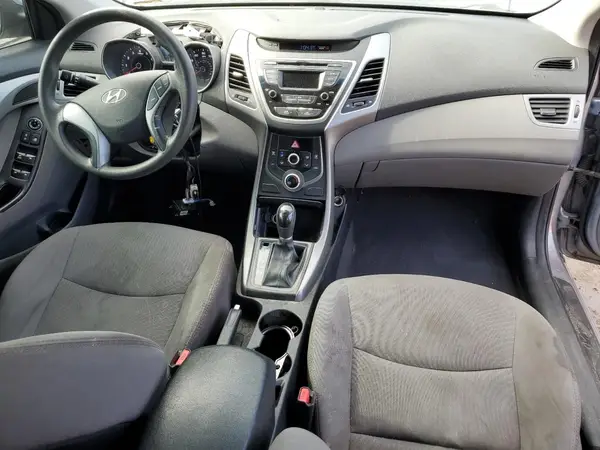 5NPDH4AE8GH728996 2016 HYUNDAI ELANTRA - Image 8