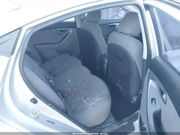 5NPDH4AE8GH729730 2016 HYUNDAI ELANTRA - Image 8