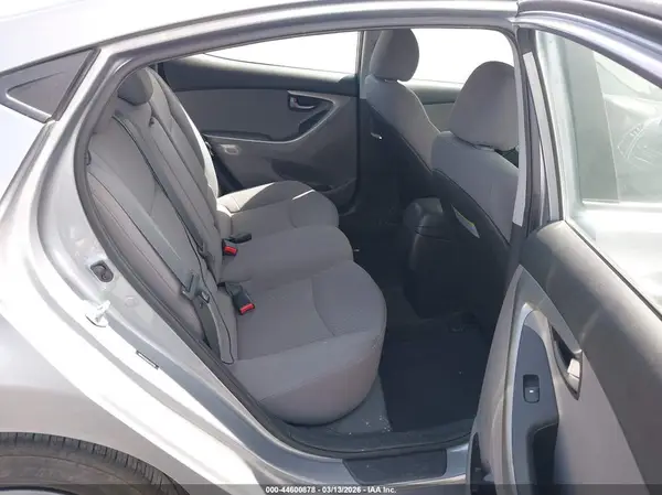 5NPDH4AE8GH731008 2016 HYUNDAI ELANTRA - Image 8