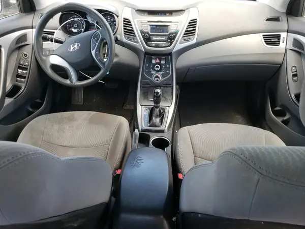 5NPDH4AE8GH731574 2016 HYUNDAI ELANTRA - Image 8