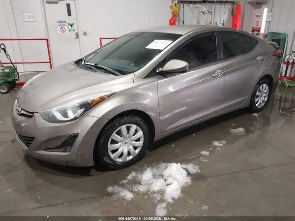 5NPDH4AE8GH732904 2016 HYUNDAI ELANTRA - Image 2