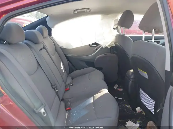 5NPDH4AE8GH733728 2016 HYUNDAI ELANTRA - Image 8