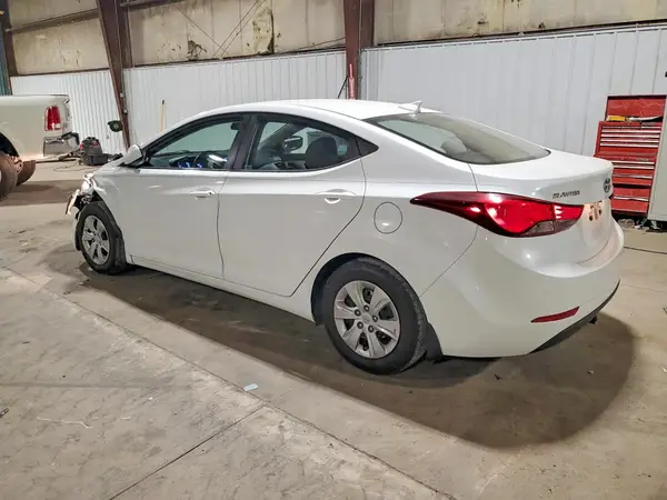 5NPDH4AE8GH733745 2016 HYUNDAI ELANTRA - Image 2