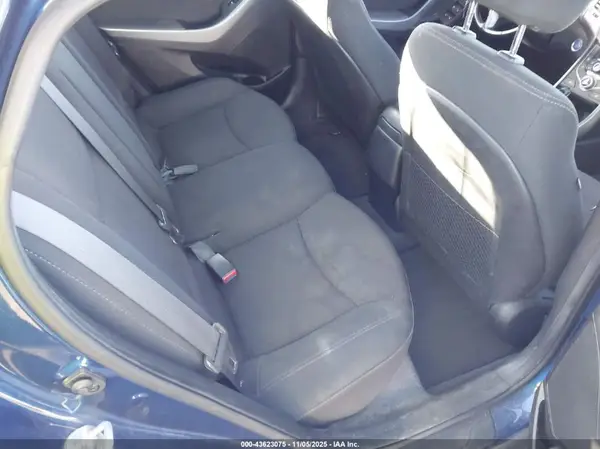 5NPDH4AE8GH734569 2016 HYUNDAI ELANTRA - Image 8