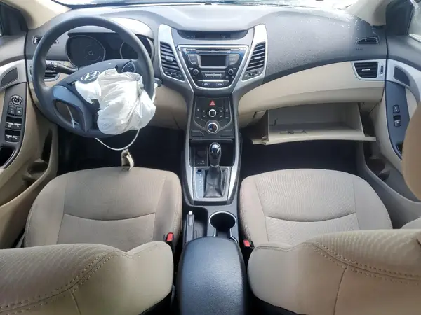 5NPDH4AE8GH735690 2016 HYUNDAI ELANTRA - Image 8