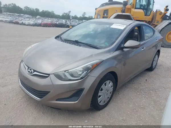 5NPDH4AE8GH736127 2016 HYUNDAI ELANTRA - Image 2