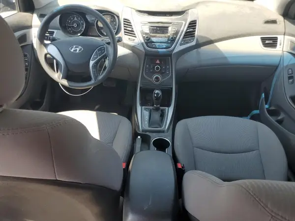 5NPDH4AE8GH740467 2016 HYUNDAI ELANTRA - Image 8