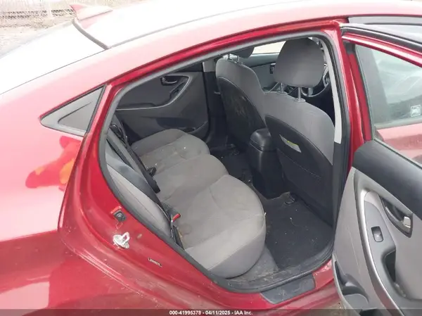 5NPDH4AE8GH741201 2016 HYUNDAI ELANTRA - Image 8