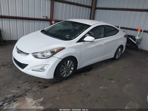 5NPDH4AE8GH744759 2016 HYUNDAI ELANTRA - Image 2
