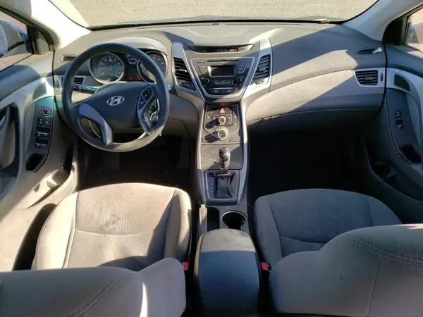 5NPDH4AE8GH744857 2016 HYUNDAI ELANTRA - Image 8
