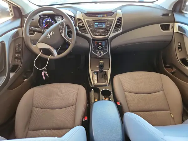 5NPDH4AE8GH745524 2016 HYUNDAI ELANTRA - Image 8