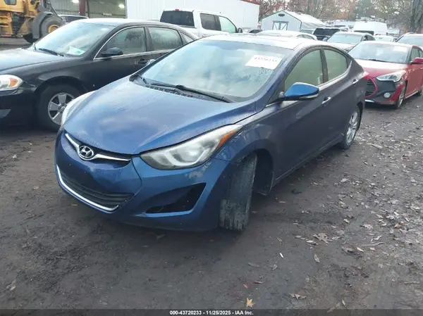 5NPDH4AE8GH746608 2016 HYUNDAI ELANTRA - Image 2