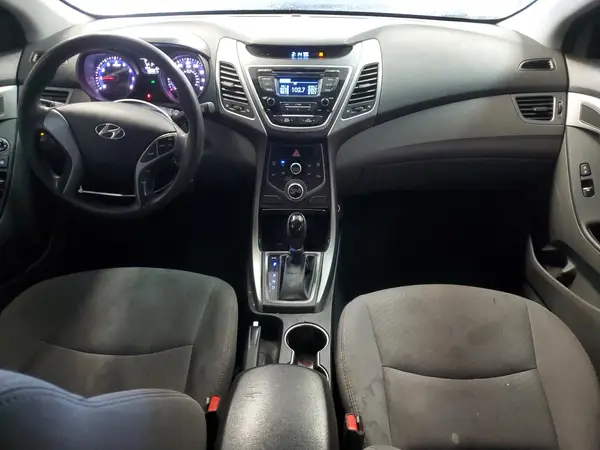 5NPDH4AE8GH747371 2016 HYUNDAI ELANTRA - Image 8