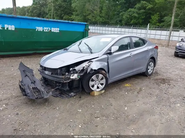 5NPDH4AE8GH748505 2016 HYUNDAI ELANTRA - Image 2