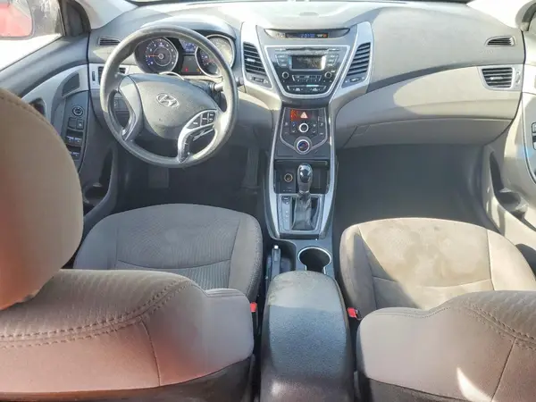 5NPDH4AE8GH748746 2016 HYUNDAI ELANTRA - Image 8