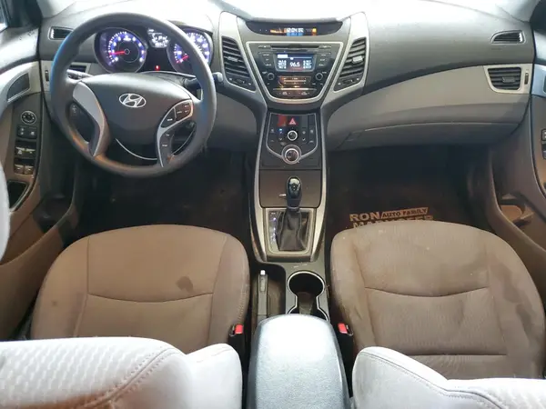 5NPDH4AE8GH748939 2016 HYUNDAI ELANTRA - Image 8