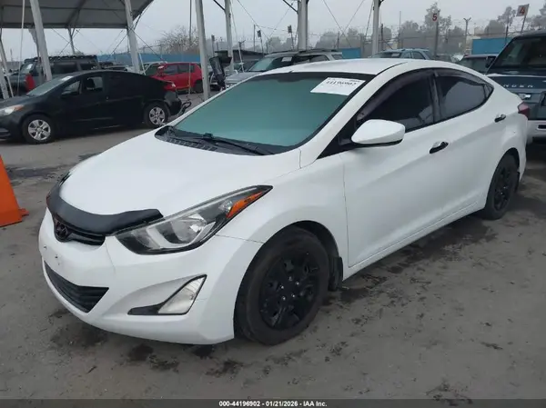 5NPDH4AE8GH750304 2016 HYUNDAI ELANTRA - Image 2