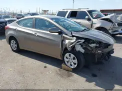 5NPDH4AE8GH750531 2016 HYUNDAI ELANTRA