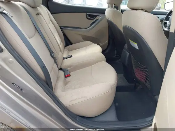 5NPDH4AE8GH751419 2016 HYUNDAI ELANTRA - Image 8