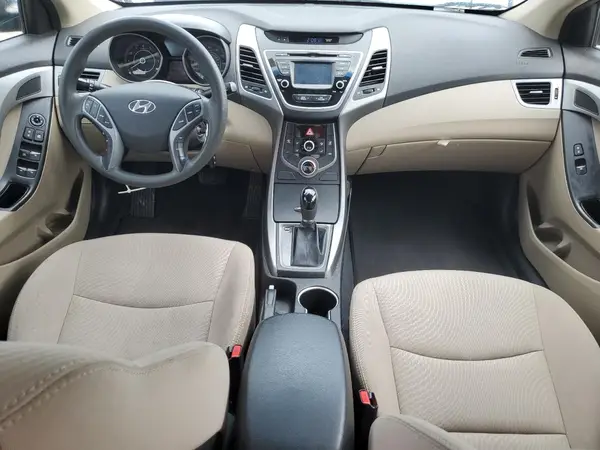5NPDH4AE8GH751615 2016 HYUNDAI ELANTRA - Image 8