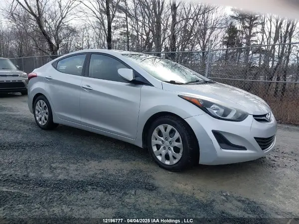 5NPDH4AE8GH752943 2016 HYUNDAI ELANTRA - Image 1