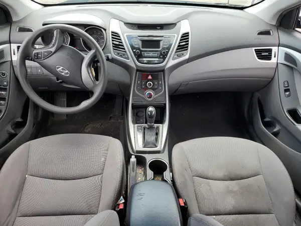 5NPDH4AE8GH753686 2016 HYUNDAI ELANTRA - Image 8