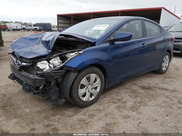 5NPDH4AE8GH755616 2016 HYUNDAI ELANTRA - Image 2