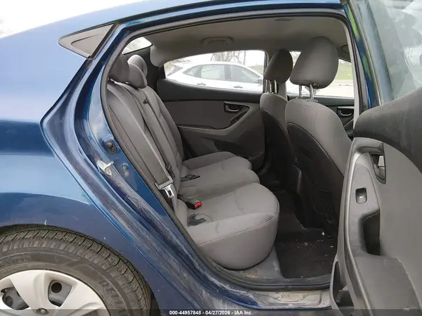 5NPDH4AE8GH755616 2016 HYUNDAI ELANTRA - Image 8