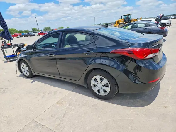 5NPDH4AE8GH755907 2016 HYUNDAI ELANTRA - Image 2