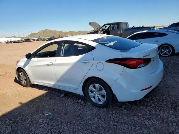5NPDH4AE8GH756491 2016 HYUNDAI ELANTRA - Image 2