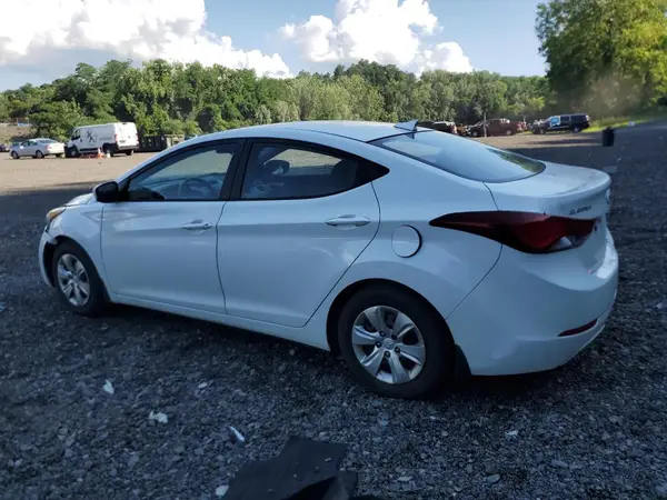5NPDH4AE8GH758080 2016 HYUNDAI ELANTRA - Image 2