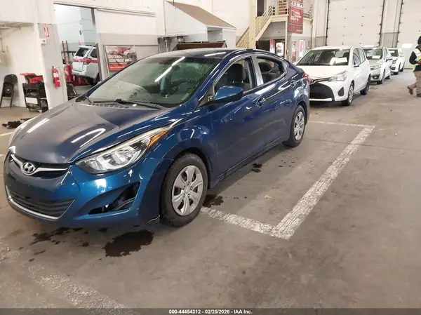 5NPDH4AE8GH758287 2016 HYUNDAI ELANTRA - Image 2