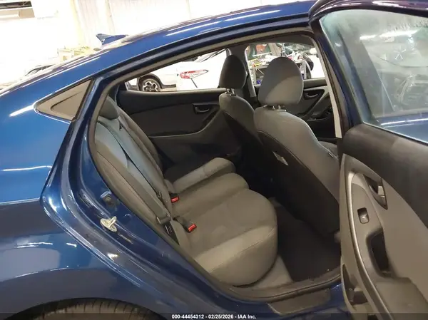 5NPDH4AE8GH758287 2016 HYUNDAI ELANTRA - Image 8