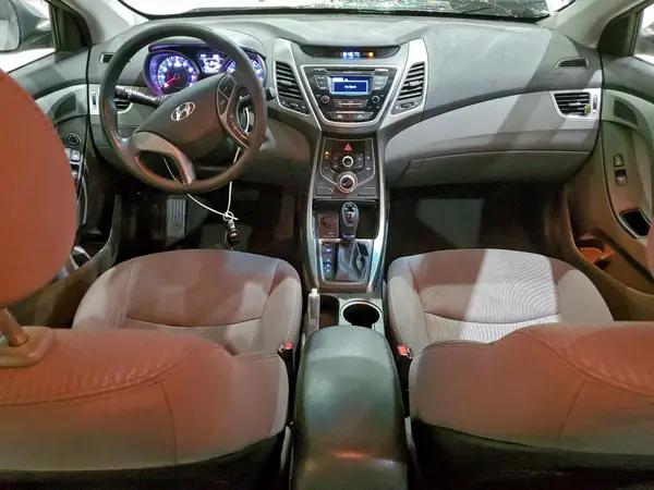 5NPDH4AE8GH758497 2016 HYUNDAI ELANTRA - Image 8