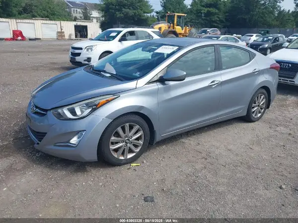 5NPDH4AE8GH760069 2016 HYUNDAI ELANTRA - Image 2