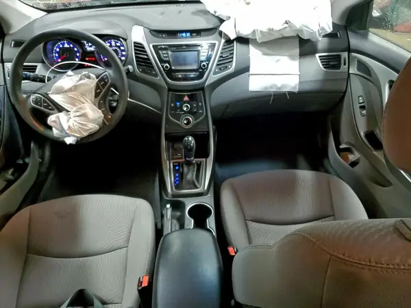 5NPDH4AE8GH760234 2016 HYUNDAI ELANTRA - Image 8